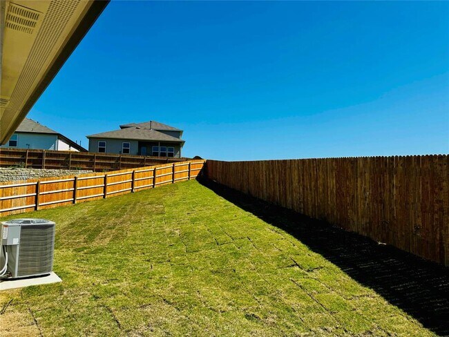 Building Photo - 152 Docile Lp