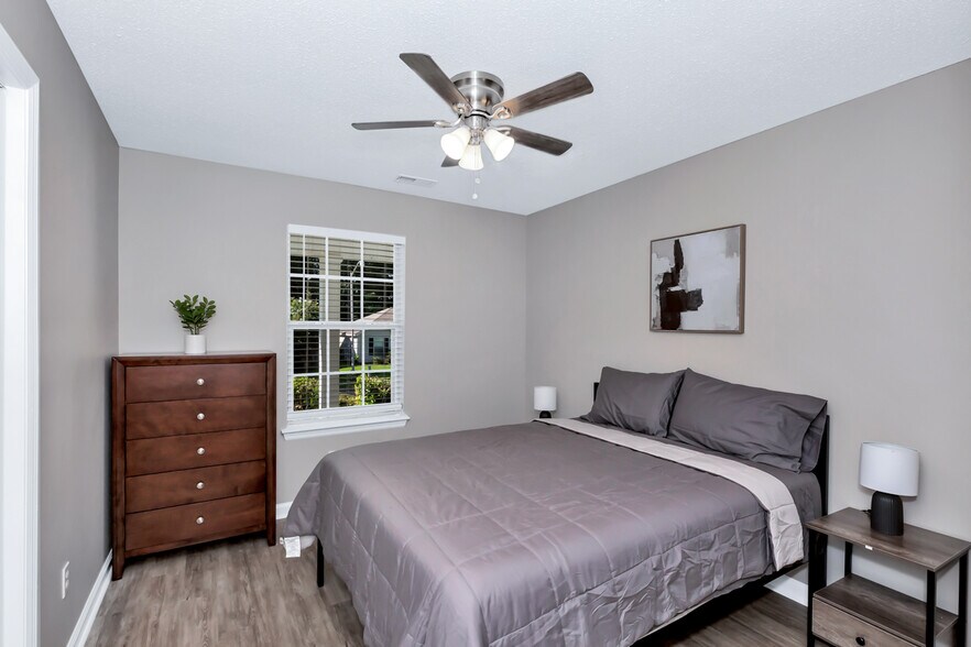 Building Photo - 275 Postwood Ct