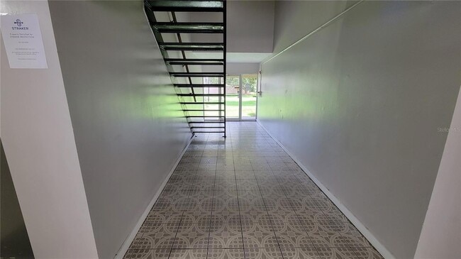 Building Photo - 1904 Honour Rd