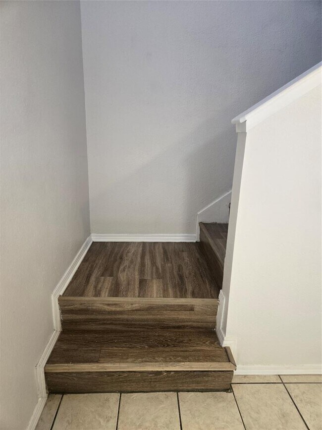 Building Photo - 2903 W Slaughter Ln