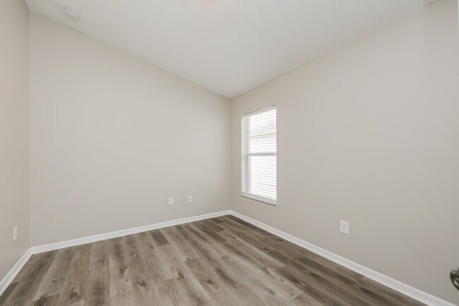 Building Photo - 12724 Evington Point Dr