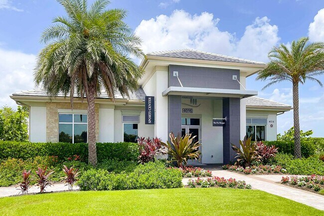 Building Photo - Stunning 2 Bed/2 Bath Home in Esplanade wi...