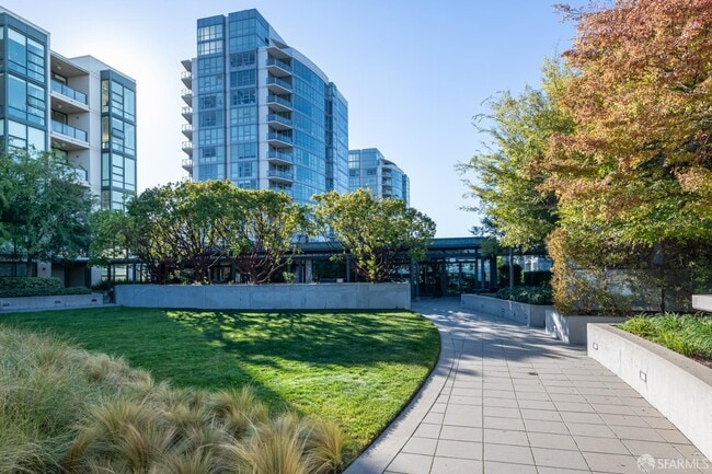 Building Photo - 330 Mission Bay Boulevard North