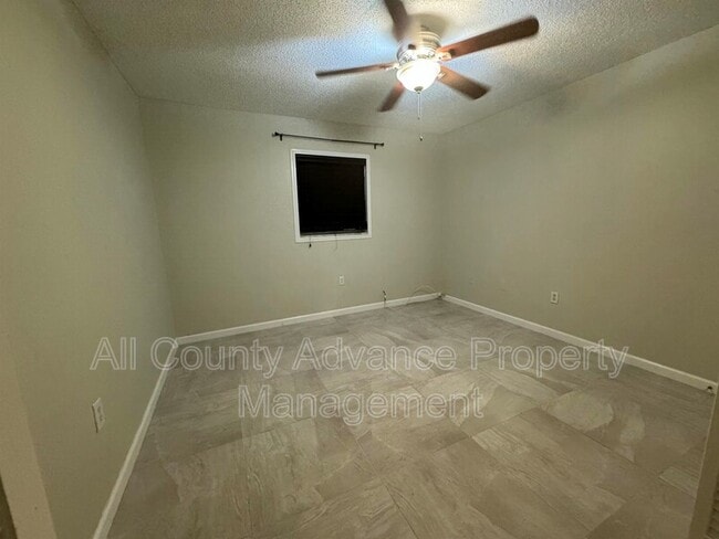 Building Photo - 1713 Belleair Forest Dr