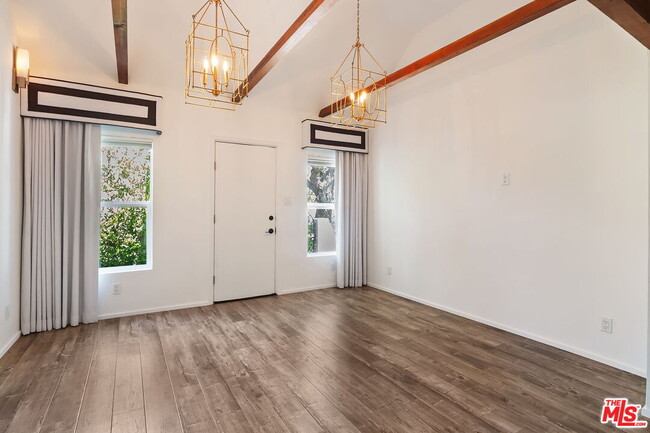 Building Photo - 3358 Silver Lake Blvd