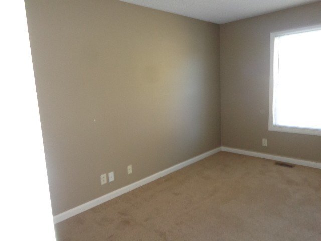 Building Photo - 345 Broadmore Dr