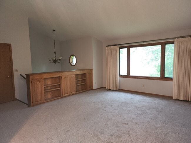 Building Photo - 3536 Rum River Dr