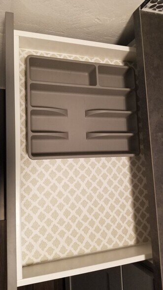 Building Photo - 1952 Madison St