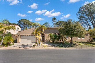 Building Photo - Single-Level 4BD Coastal Home in Prime Encinitas Location