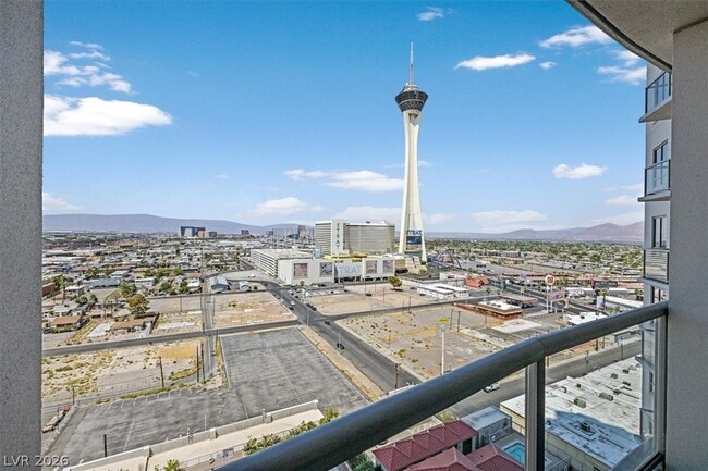 Building Photo - 200 W Sahara Ave