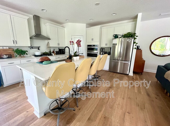 Building Photo - 261 Starnberg Ct