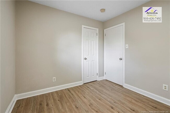 Building Photo - 2054 Osceola Dr