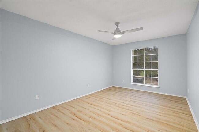 Building Photo - 8706 Dandelion Trail