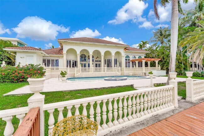 Building Photo - 166 Bal Bay Dr