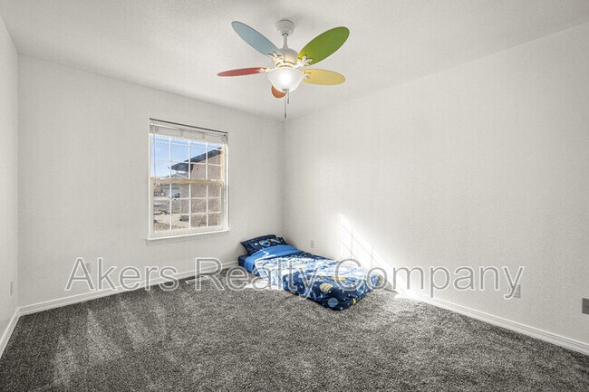 Building Photo - 2143 Teal Ct