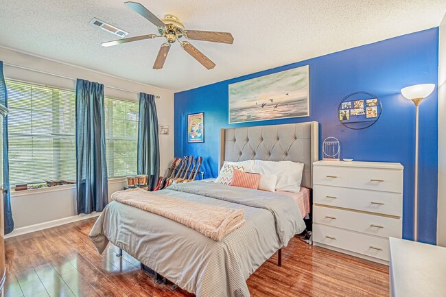 Building Photo - 2 Bed 2 Bath Long Term Rental - Windsor Green in Carolina Forest