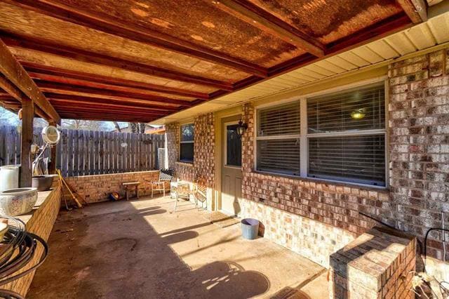 Building Photo - 5716 NW Cedarwood Dr