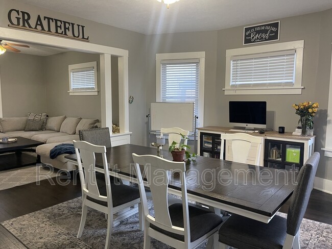 Building Photo - 2595 Evans St