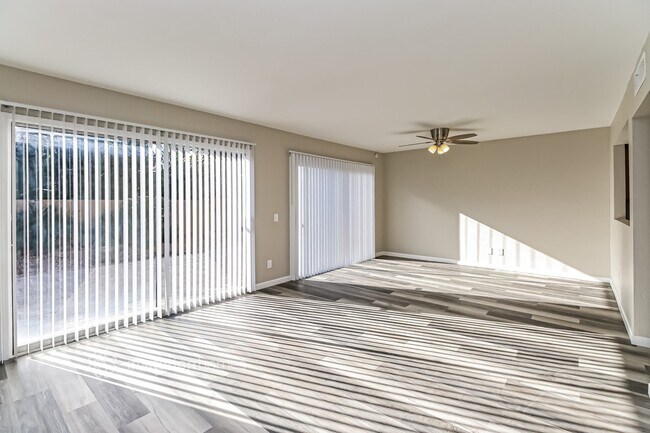 Building Photo - 2717 W Estrella Dr