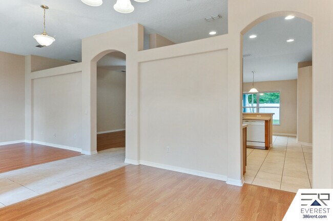 Building Photo - 13 Zinnia Trail