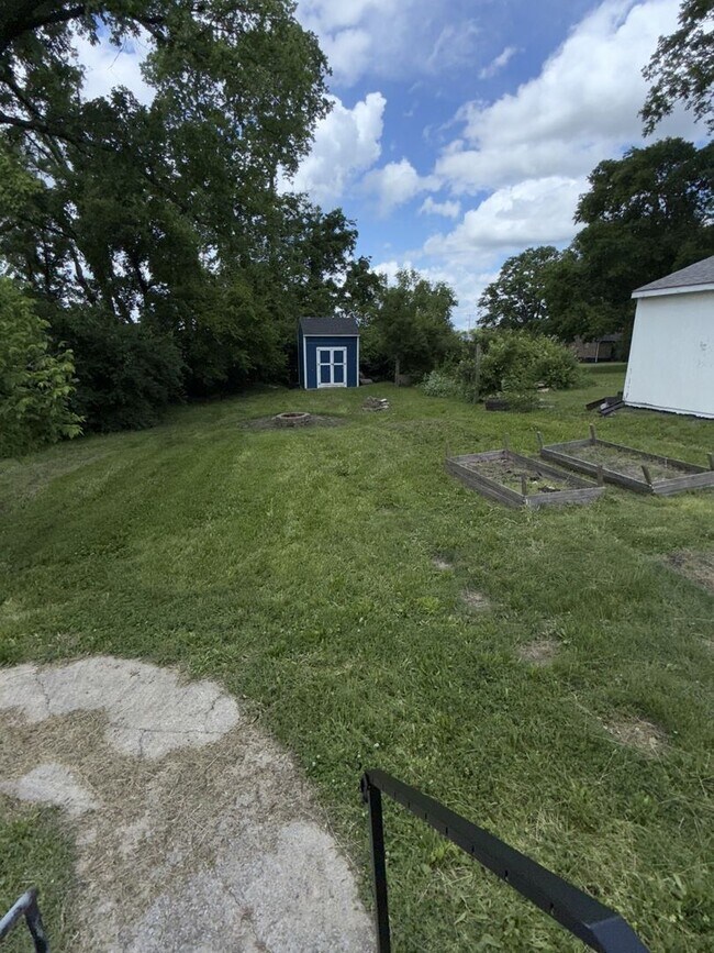 Building Photo - Charming 2 Bedroom, 1 Bath house in the heart of Nashville, TN