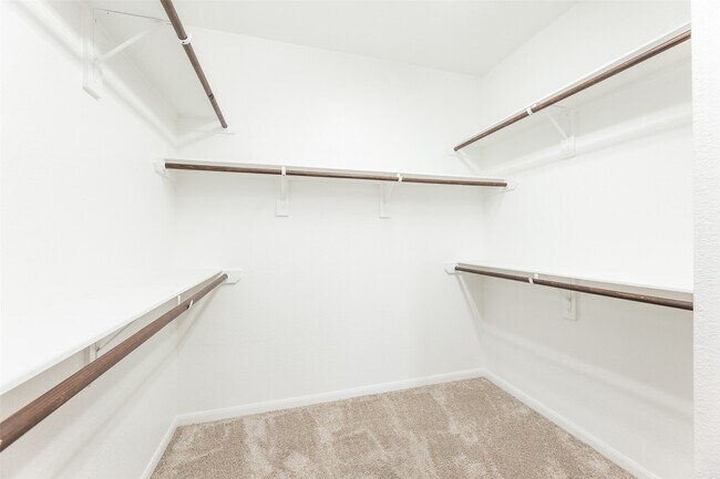 Building Photo - 16915 Sedum Grn