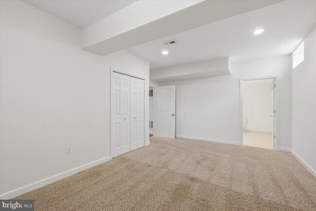 Building Photo - 20242 Hidden Creek Ct