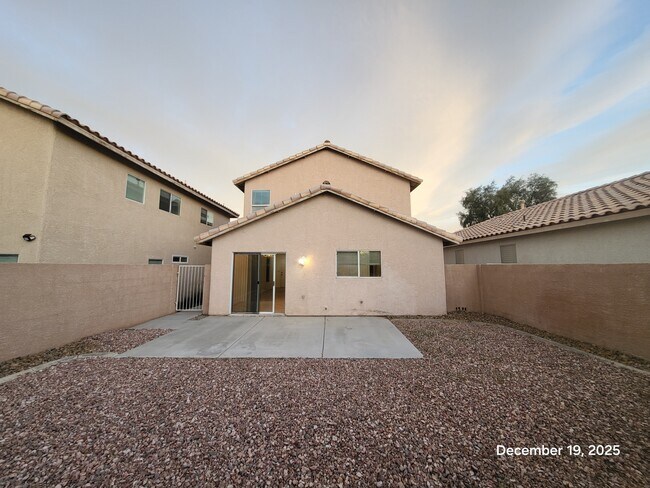 Building Photo - 9965 Mardagen St