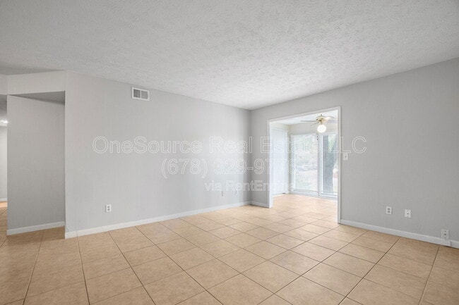 Building Photo - 1305 Augusta Dr