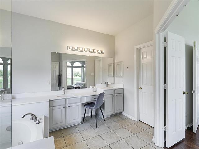 Building Photo - 2605 Royal Troon Dr