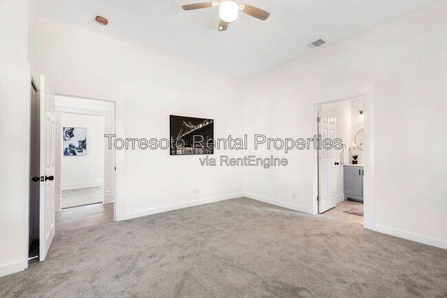 Building Photo - 226 Porter St