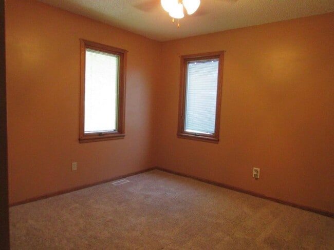 Building Photo - 4616 Farmstead St