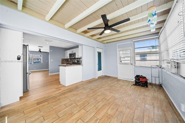 Building Photo - 4938 NW 54th Ct