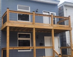 Building Photo - 469 Norton St