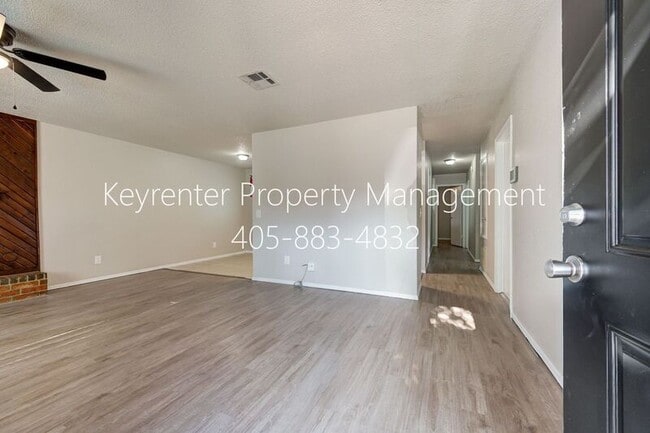 Building Photo - 313 Belmont Dr