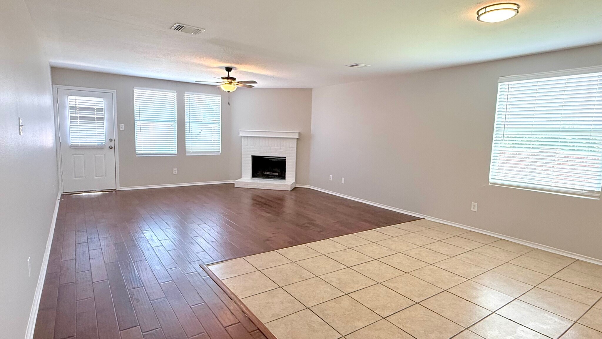 Building Photo - 3132 Coolwood Ln