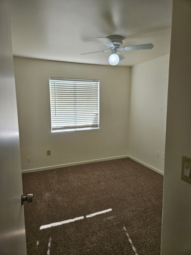 Building Photo - 3 BED 2 BATH TEMPE CORNER LOT