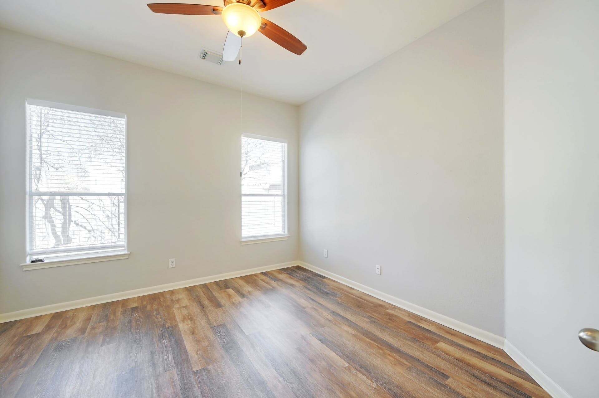 Building Photo - 2605 Salorn Way