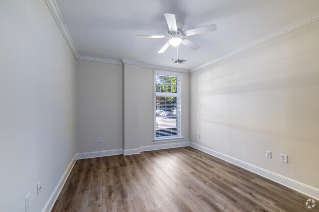 The Ardsley - Second Bedroom - Queens at Granville