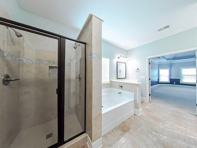 Building Photo - 2476 Sunflower Dr