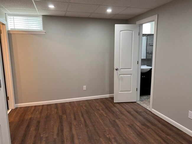 Building Photo - 620 1st St SE