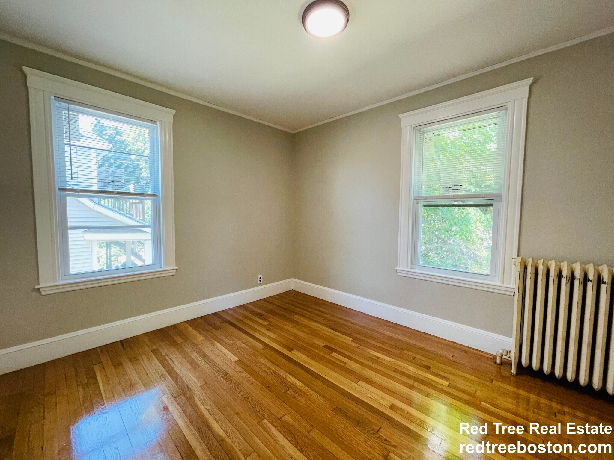 Building Photo - 187 Fellsway W