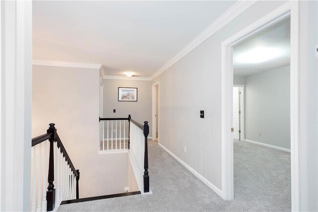 Building Photo - 58 Parkside Cir