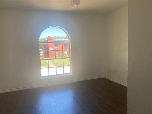Building Photo - 1805 Roman Rd