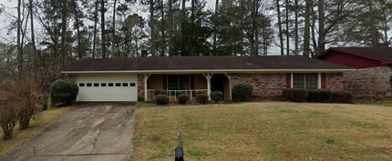 Building Photo - 3 bedroom 2 bath home available for rent