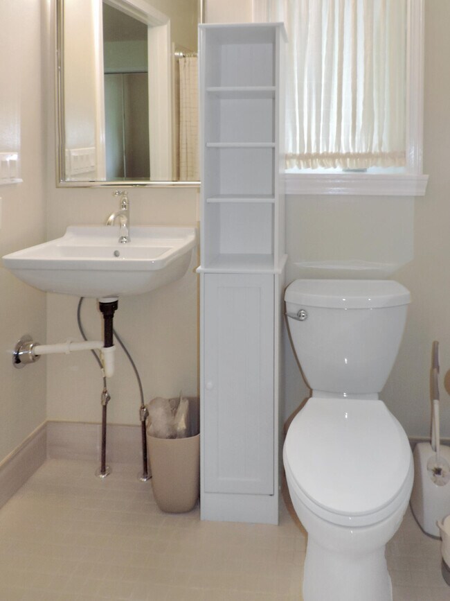Building Photo - 37183 Vargo