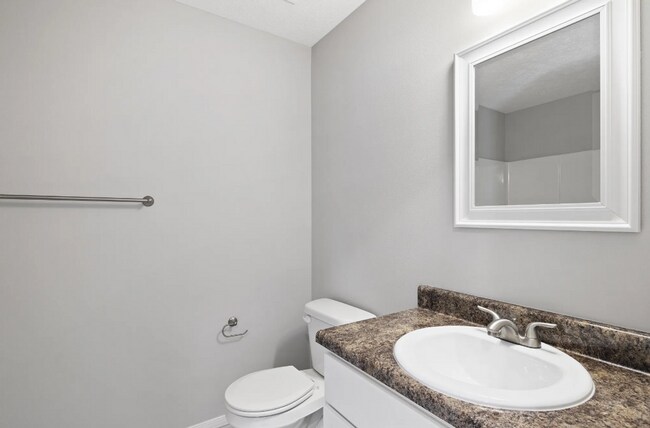 Building Photo - 4 Bedroom Rental in Monett!