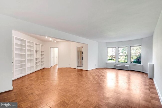 Building Photo - 2500 Q St NW