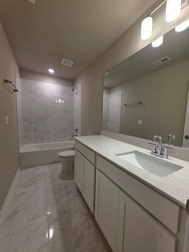 Building Photo - Move-In Ready Immaculate Townhome for Lease – Zoned for ALL Mt. Juliet Schools K–12