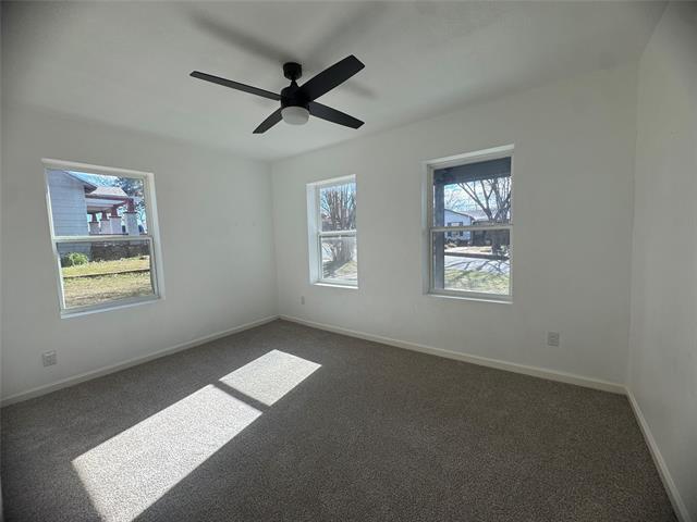 Building Photo - 607 E Monterey St